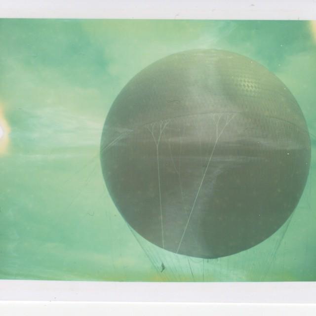 TeaganDaner's tweet image. The Great Park Balloon
Polaroid 250
Polaroid 669
#thegreatparkballoon #orangecounty #polaroid669 #expiredfilm #pola…