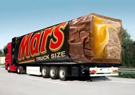 JavierKeyWord's tweet image. Great #Advertising Mars Bars Truck Size! XXL