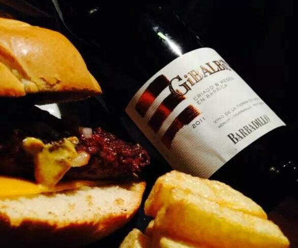 barbadillo's tweet photo. ¡Buena combinación para rematar el #Miercoles con #Gibalbin Crianza! #Barbadillo #gastronomia #vinos #tintos http://t.co/zMCoEsJpq8