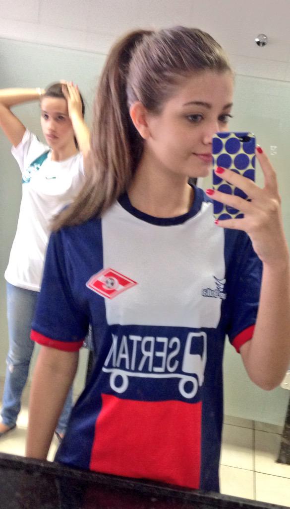 malu_alexandre's tweet photo. @coligadosFC  👊 http://t.co/33Ik6vCOJs