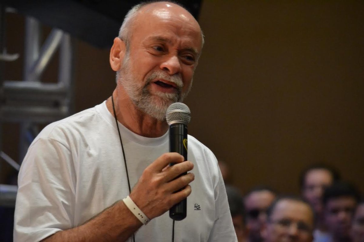 Resultado de imagem para Pastor Nelson Navarro