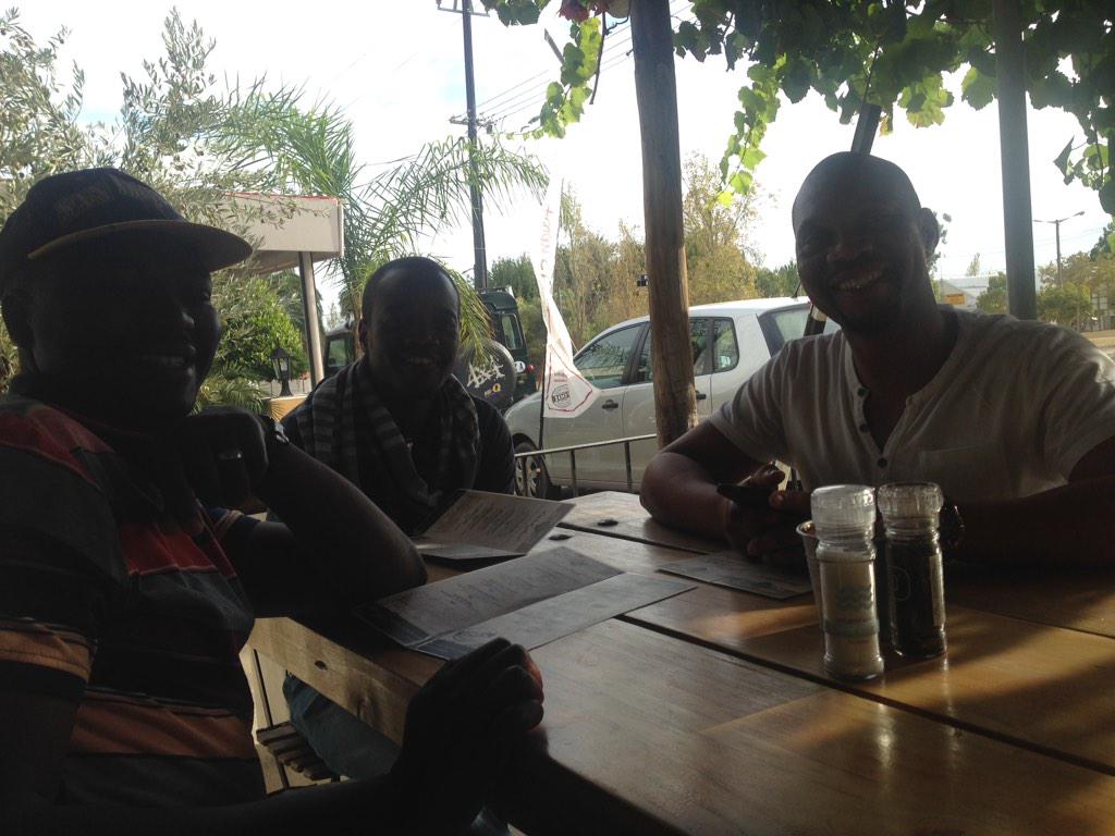 Great coffee &amp; breakfast #WineProfTour <a href="/beansaboutcoffe/">Beans About Coffee</a> @MandlaPatson <a href="/mduduzi430/">Mduduzi Moses</a> @lloydjusa <a href="/NDespeyroux/">Bodynikos</a>