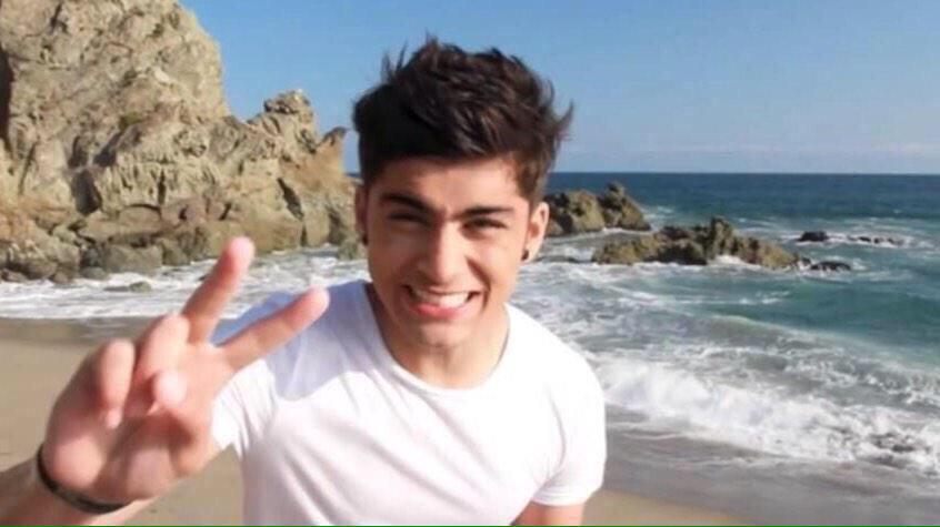 1D_X5NLHZL's tweet photo. また昔みたいにキラキラした楽しそうな笑顔が見たい

#Vote1DUK #KCA http://t.co/VxQSkOz6d8