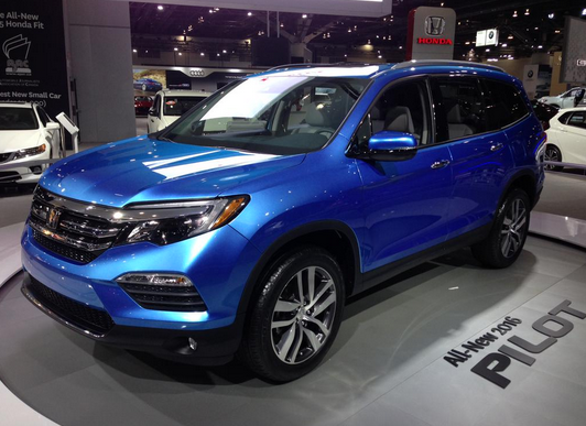 surreyhonda's tweet photo. The @VanAutoShow opened today. Head down & meet the 2016 @Honda #Pilot. You'll fall in love! #VIAS15 #VanAutoShow15 http://t.co/wClLQXtLjq