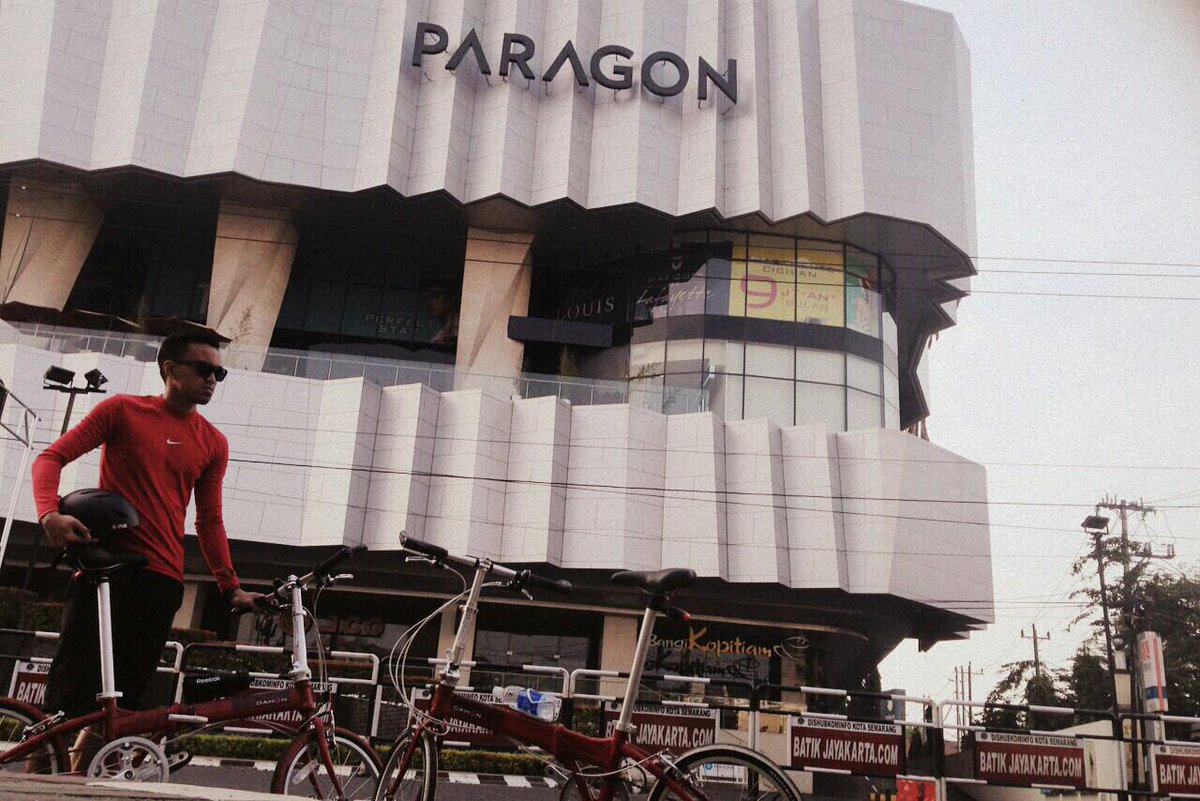 No cars but bikes. @DahonBikes @dahonindonesia