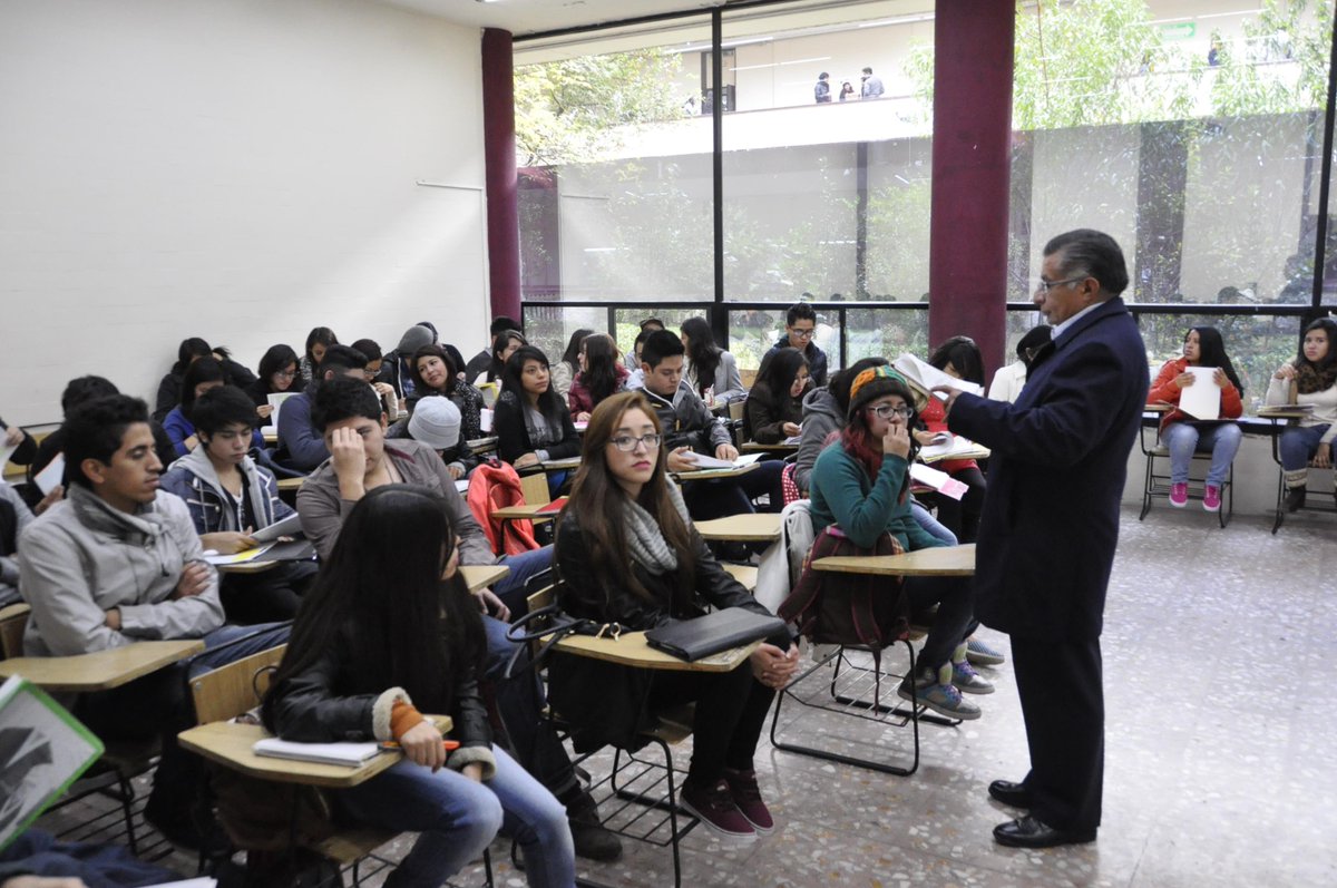 Reorganizar el poder, no la educación