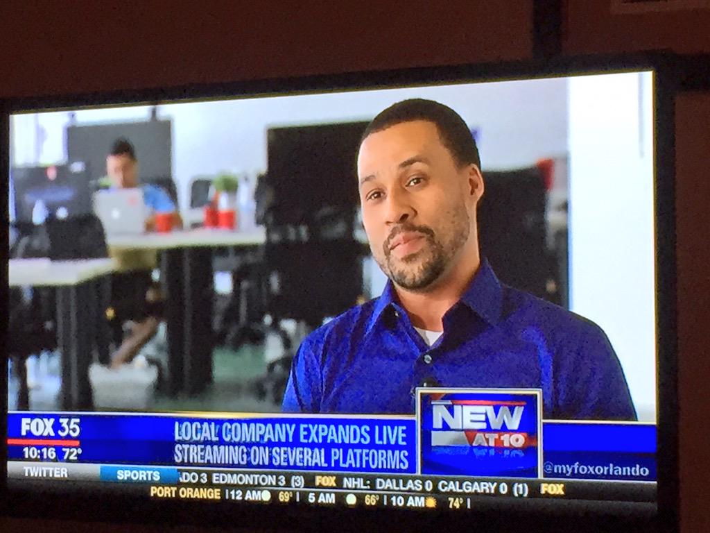 That's our <a href="/rudyjellis/">Rudy J. Ellis</a> w/#1MC sponsor <a href="/joicaster/">Joicaster</a> on <a href="/MyFoxOrlando/">Илья Юденков</a> w/@FOX35Tom - get it!