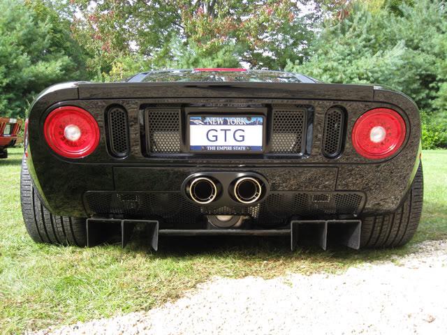 PureMuscleCars's tweet photo. Retweet - Left 
Fav - Right http://t.co/YpigjAY0n9