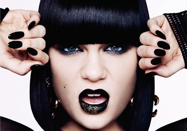 BadLuckJessieJ's tweet photo. Will someone please get this woman an Advil http://t.co/7ruuaH01ci
