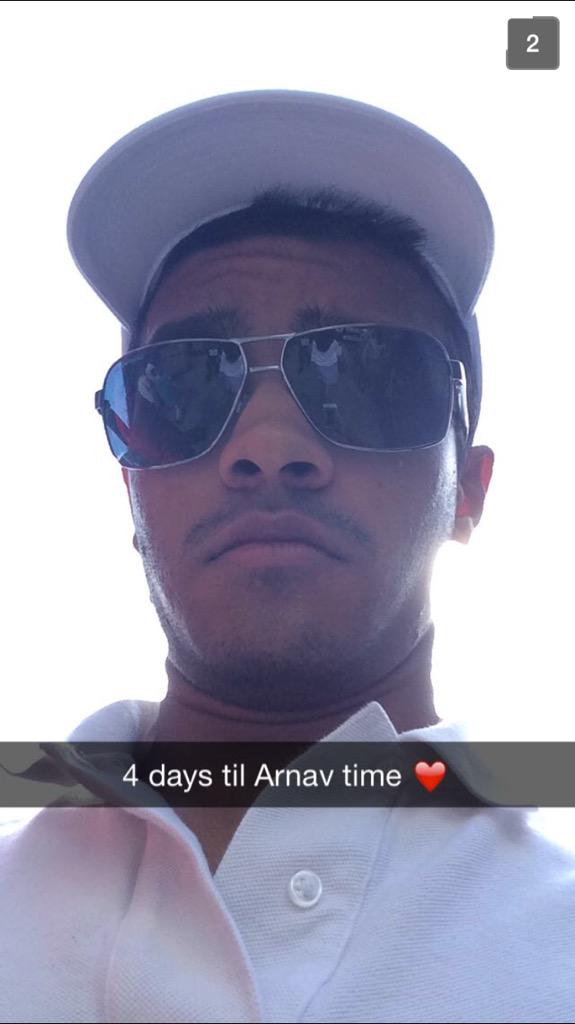 loomisbaseball's tweet photo. The ladies have been asking when the season starts...our daily LCBVB snap answered their prayers.  #ArnavTime http://t.co/Exq5mnMHN8