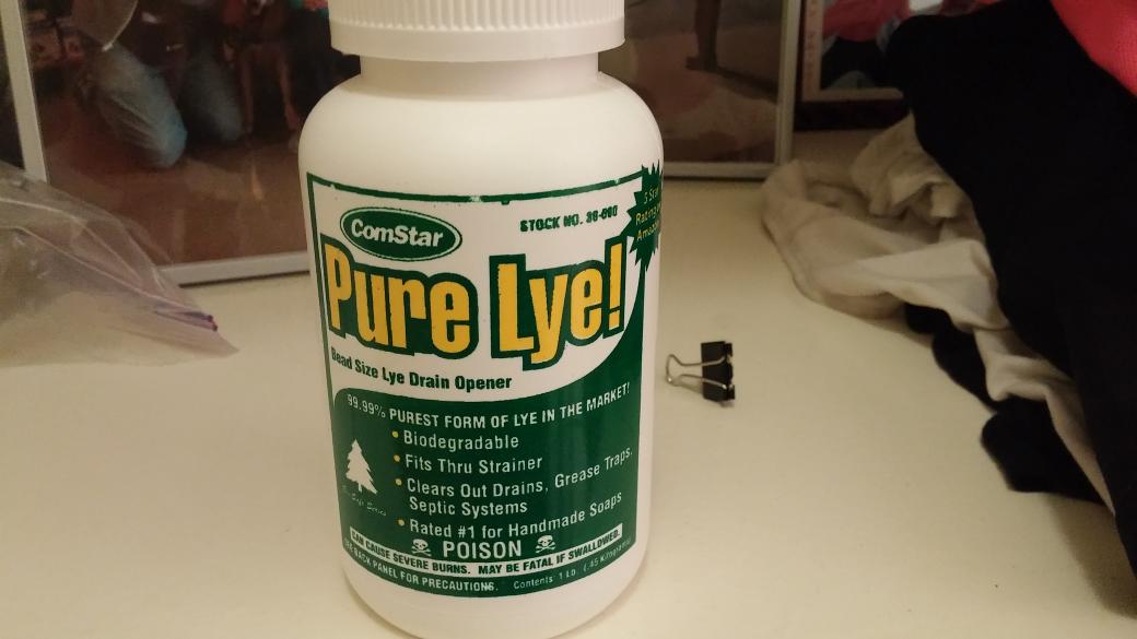 ElyseWillems's tweet image. I love the way you lye. #PipeProblems