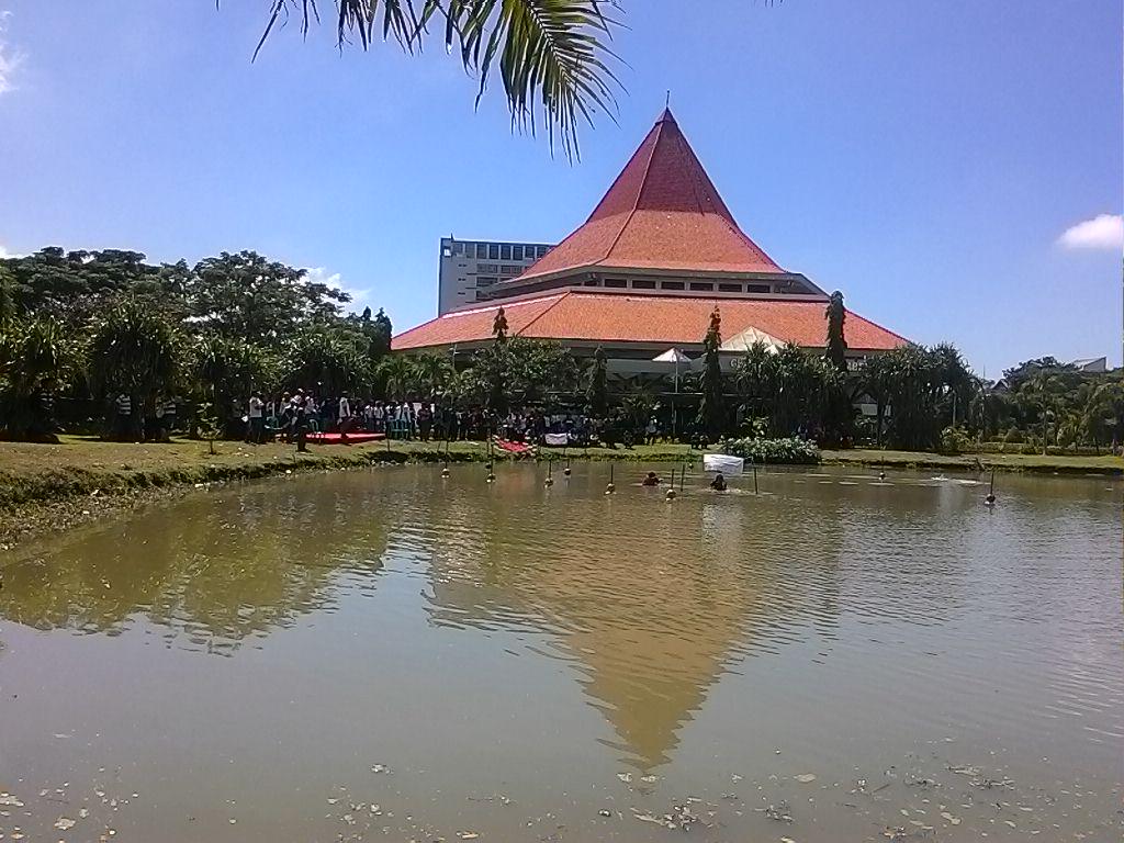 Wow Mahasiswa ITS Ini Mampu Ciptakan Alat Pembuang Sampah Otomatis - AnekaNews.top