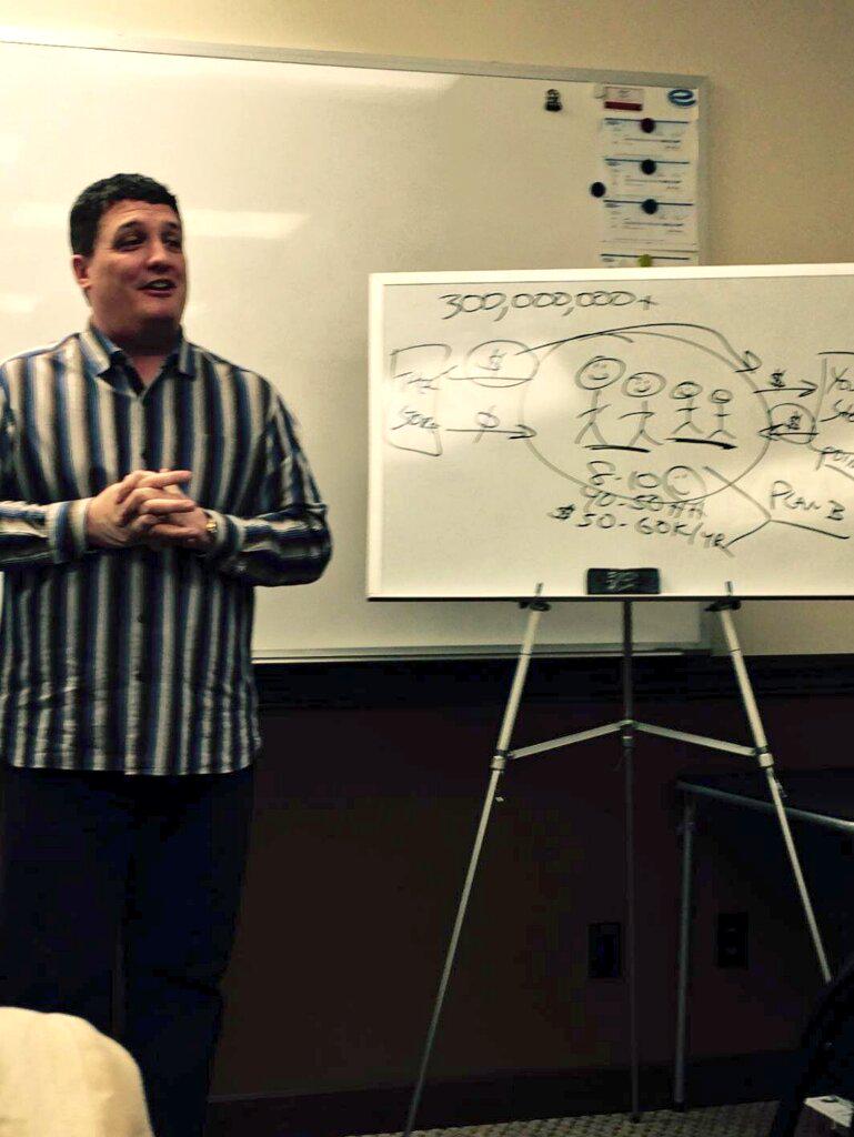 MMPJonE's tweet photo. March Madness DT EOM! Want to be great? Then associate with great leaders like @MMPsteve  #121DaysTilSC #NQFBF #Focus http://t.co/XLICqwyA64