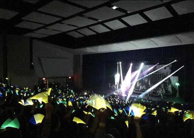 dfordomenica's tweet photo. I can't get over how amazing this whole day was... And the finale literally looks like a rave #NESCS15 @AHSVocalMusic http://t.co/QcNAalKynG