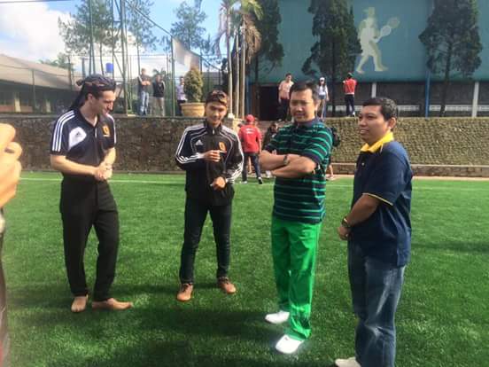 arief79_'s tweet image. Di lapangan futsal arena bandung #MoveOnProject #Bandung