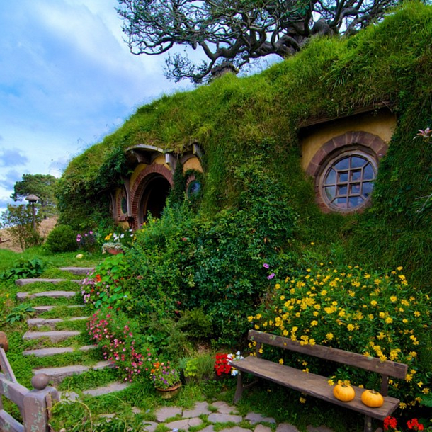 EarthPix's tweet photo. Hobbiton, New Zealand
Photo by Evan Travers http://t.co/QDysETdzxf