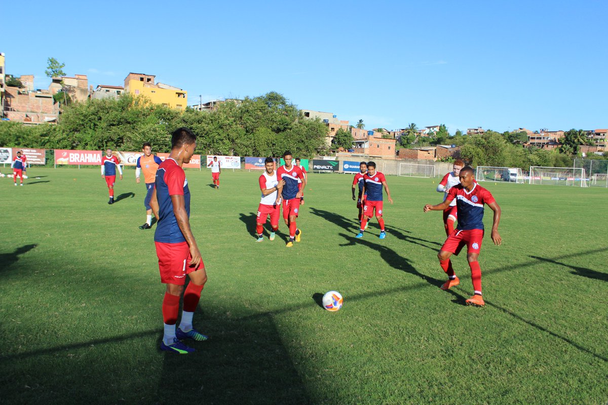 ecbahia's tweet photo. Trabalho continua no Fazendão. http://t.co/tDaZ6CBkah http://t.co/Vmyc02SKYK