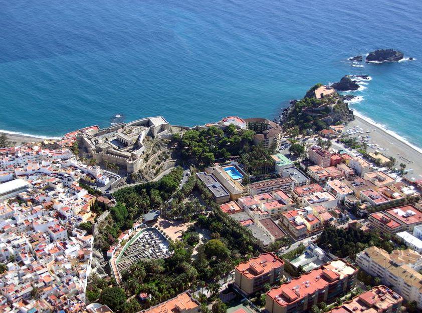 SitiosdeEspana's tweet photo. #Almuñécar (#Granada): http://t.co/vLmAdA51Pw 
Una de las mas antiguas localidades de la Costa Tropical
#Spain
https://t.co/ezXmAIe4Pl