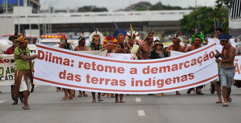 ciminacional's tweet photo. Agência Brasil - Indígenas da Bahia protestam contra PEC http://t.co/y28w2QJMF3 http://t.co/MI7W6FKCFL