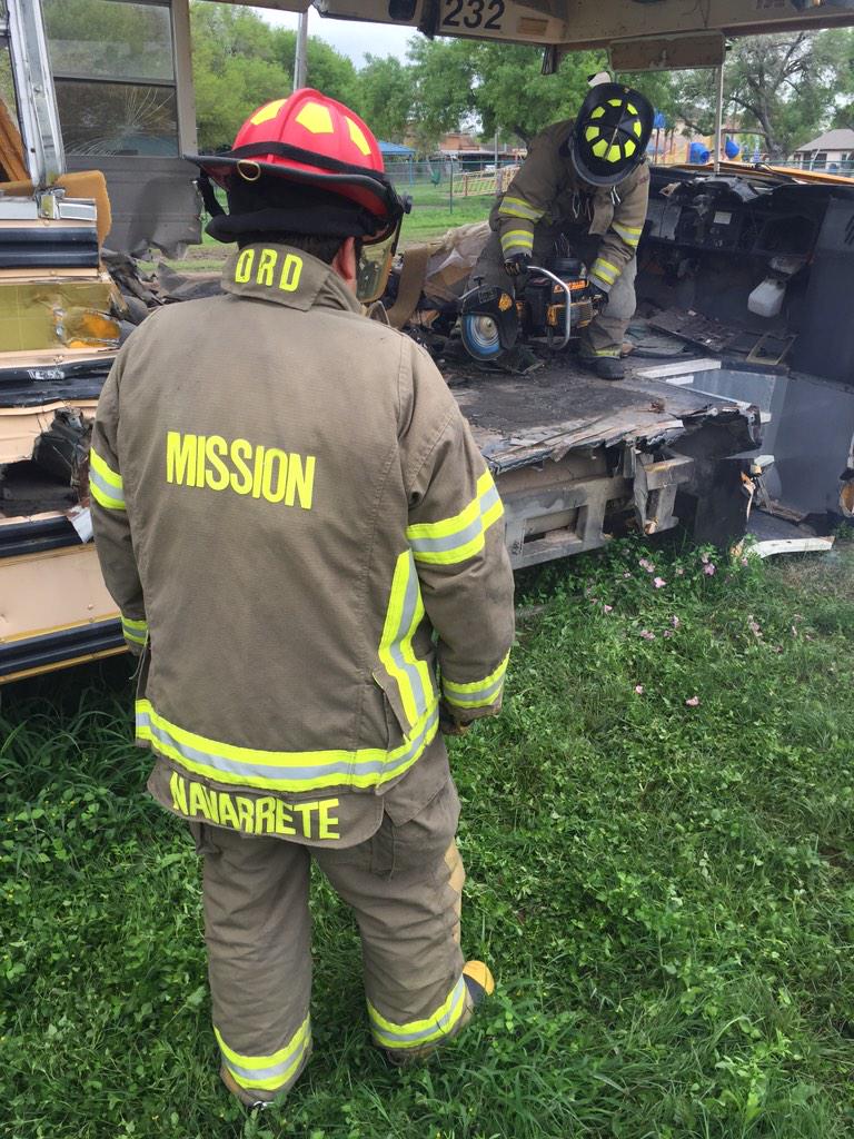 texfire3's tweet image. Any fire officer can give you a day off in the house, but a real fire officer will make you stronger. @CNavarrete411