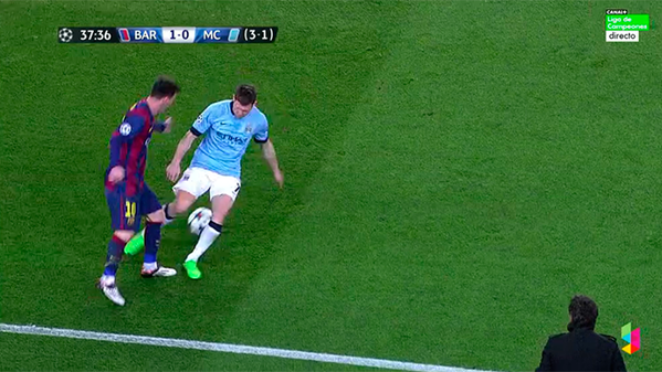 mundodeportivo's tweet photo. Festival de caños del Barça ante el City http://t.co/kTm2LsDRKC http://t.co/AlaB7V9xK5