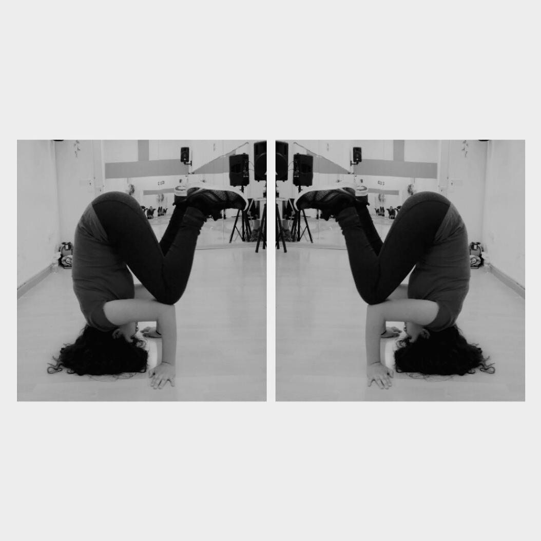cristinaq589's tweet photo. 👣Little bit by little bit👣
#Danechall #DancehallQueen #XtremeQueen #DancehallCenter #Love #Dance #Acrobatics http://t.co/T24OKfntXM