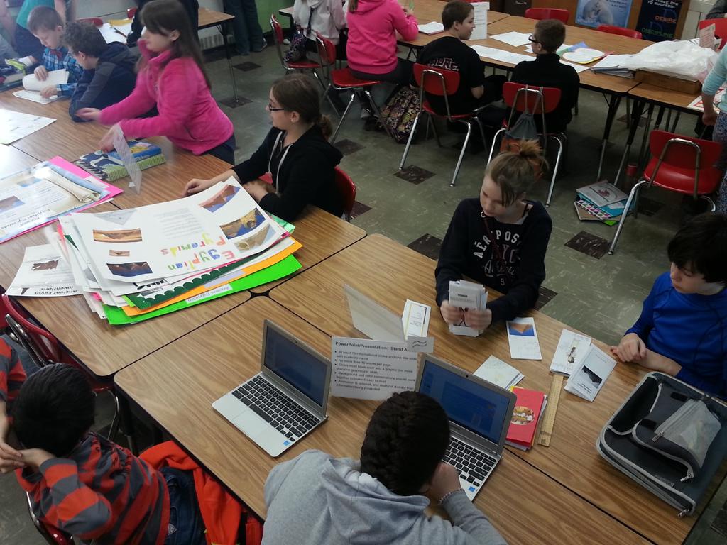 Diane Compton tweet media