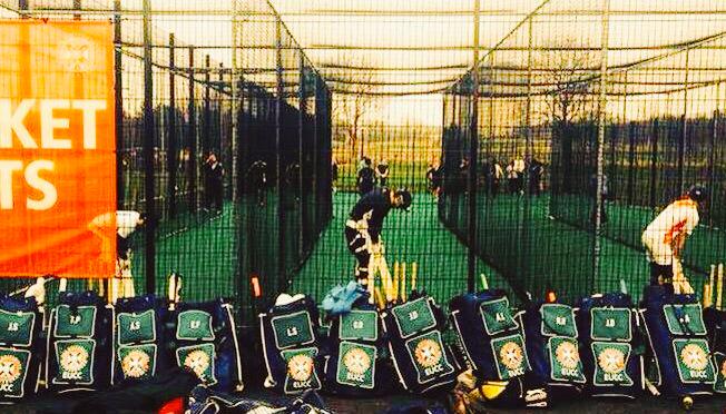 LeggetandCoe's tweet photo. Design your clubs personalised duffle bag  #oneteam #cricket http://t.co/toEWzJsV2R