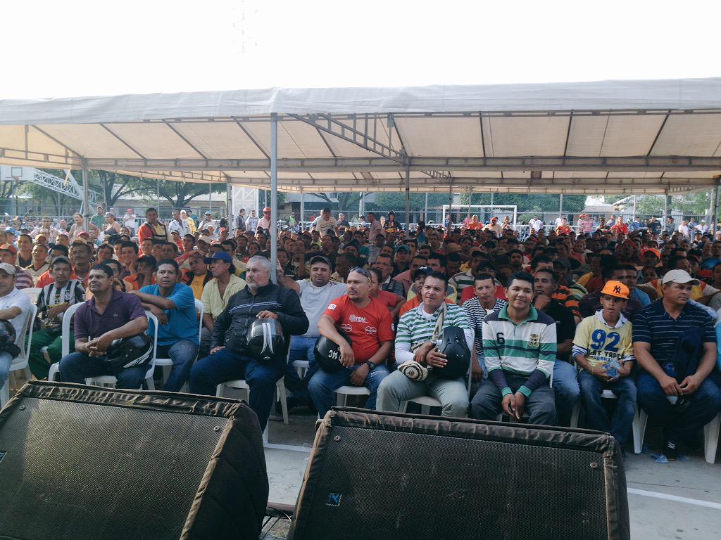 <a href="/OrmetCesar/">ORMET CESAR</a> presente en proceso de reconversión laboral mototaxistas en <a href="/Valledupar/">VALLEDUPAR</a> <a href="/olihrpnud/">Oliverio Huertas</a> <a href="/RedORMET/">Red ORMET</a>