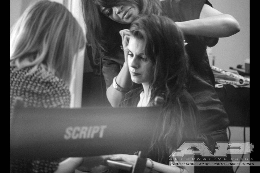 AltPress's tweet image. Check out our photo of the day ft. @LYNNGVNN from @ThisIsPVRIS! More exclusive shots at altpress.com/photoop