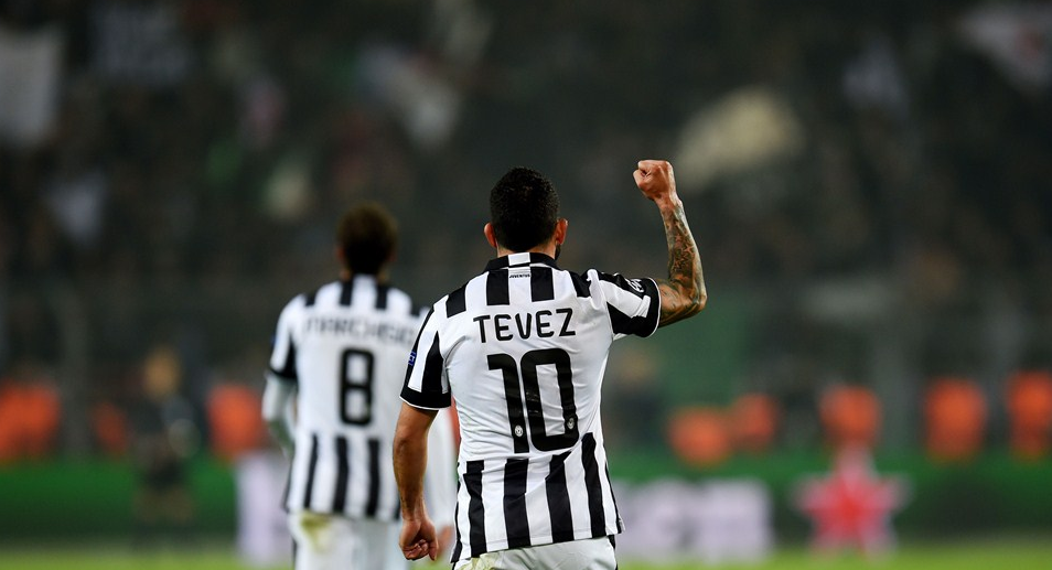 FourFourTwoMex's tweet photo. Con doblete y asistencia de Carlos Tévez, Juventus elimina al Borussia Dortmund de Champions https://t.co/DPiIP3e2kO http://t.co/6l18BU0RCL
