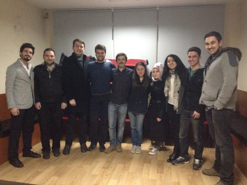 iucg18's tweet photo. Bugün bizim için ayrı bir heyecan 4.yılımızı kutladık. Nice 4 yıllara diyoruz. Katılım yapan arkadaşlara teşekkürler. http://t.co/x7HR6nwIk0