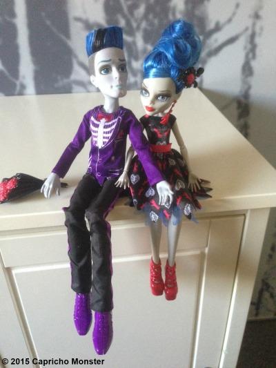 I'm so  hauntingly happy to confirm that <a href="/DeadFastGeek/">Ghoulia Yelps™</a> &amp; her Manster Slo Moe will have a 2pk! #ZombieLove #DateNight