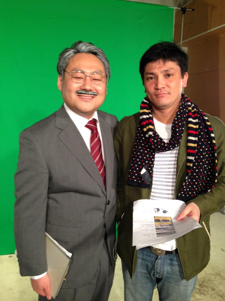 清野幹 新潟のサカナクション山口一郎こと ディレクター俵山氏とパシャリ さりげない時の顔の方が似てるんだけどなー 決めて写真撮るとやっぱ似ないよね Http T Co 8ah071engb