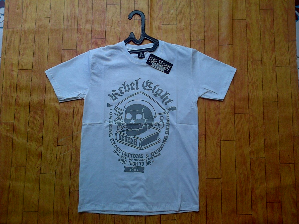 JackenCloth's tweet photo. RABEL8
material :
bahan : catton combat 30s jahit rantai
sablon : ruber/hangtag
price : 65k
uk : M dan L http://t.co/cKKSFC9gEc