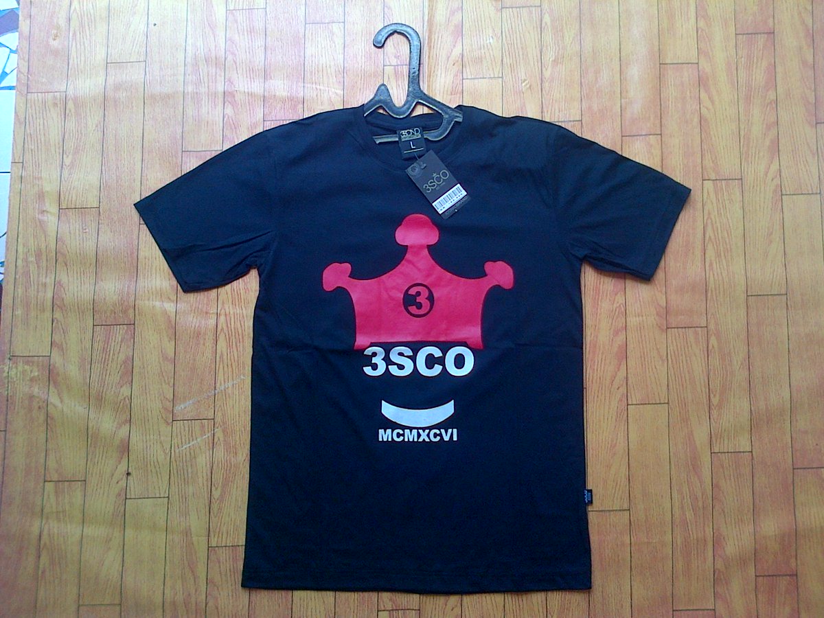 JackenCloth's tweet photo. 3SECOND
material :
bahan : catton combat 30s jahit rantai
sablon : ruber/hangtag
price : 65k
uk : M dan L http://t.co/NzTB3mzH2s