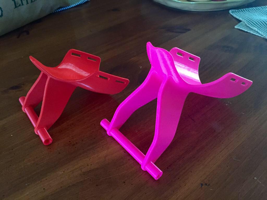 TurboRooDesigns's tweet photo. Red puppy cart to Argentina &amp; a Pink adult cart to MN! Busy week! @indy3DP #FutureInPetProsthetics #3DPrinting http://t.co/PbXMfPWw7o