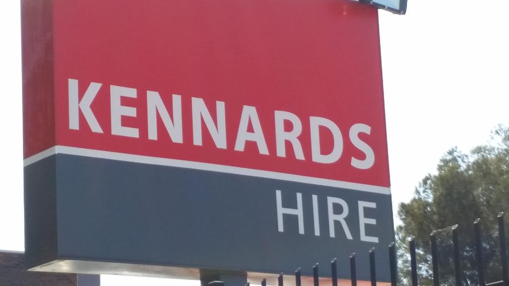 hitnewie's tweet image. The Nx Hit Crew is @KennardsHire in Lambton loaded up with goodies #DYI #Weekendrepairs #Mansizedtoys