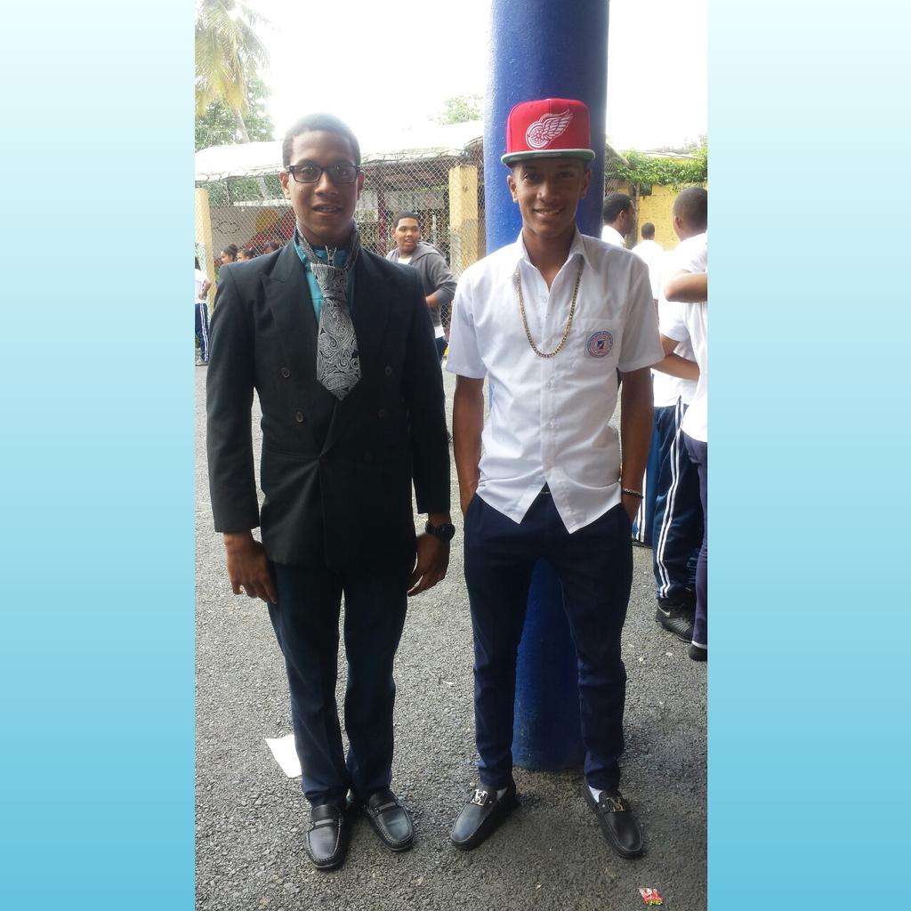 hola_anthoOny's tweet photo. http://t.co/BiNkZEQ0IV