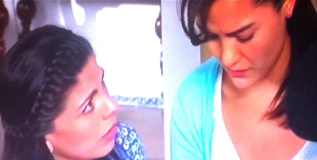 Jessiliners's tweet image. La castigaron! 😔 @JessicaDecote