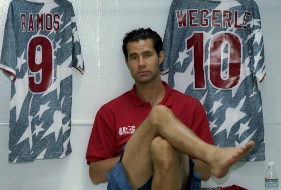 Happy 51st birthday to former  and star Roy Wegerle 