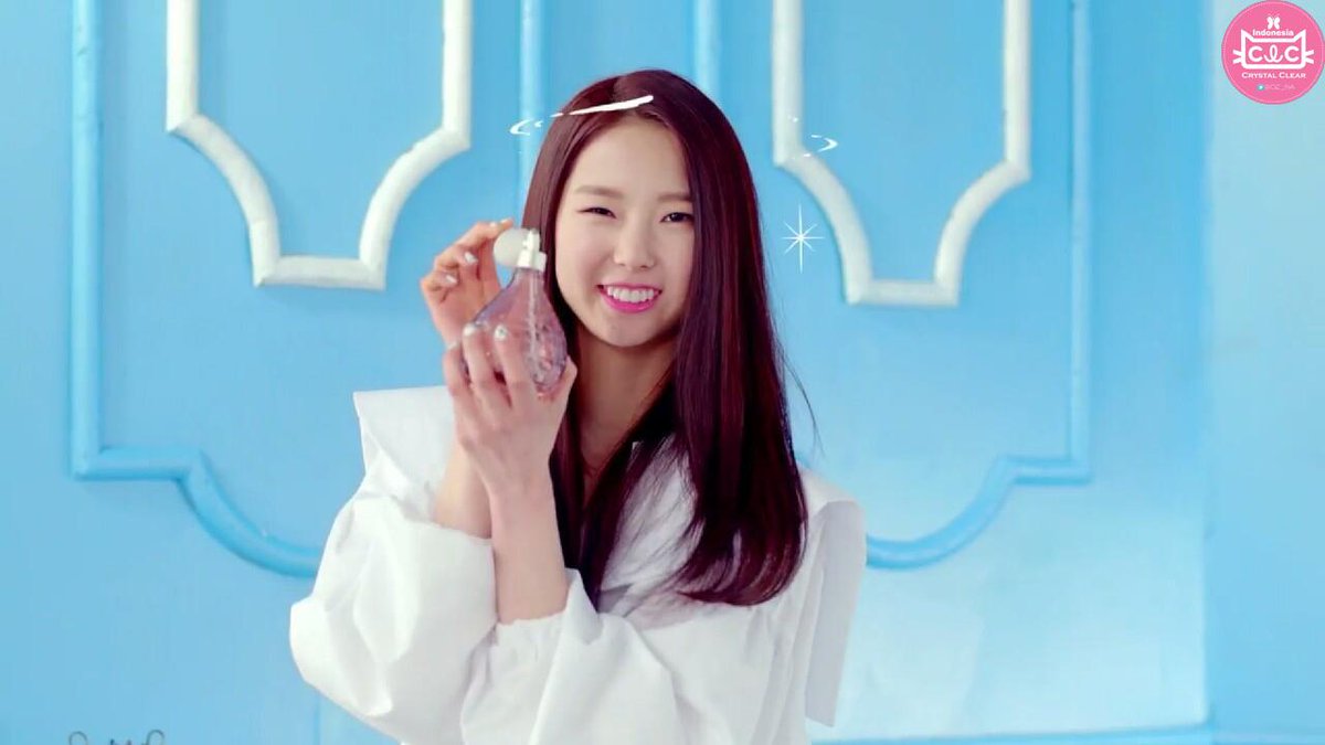 CLC_INA's tweet photo. [CAPS] #Yujin CLC - PEPE Music Video #CLCFighting #WelcomeToCubeFamily http://t.co/auwhRRBOuQ
