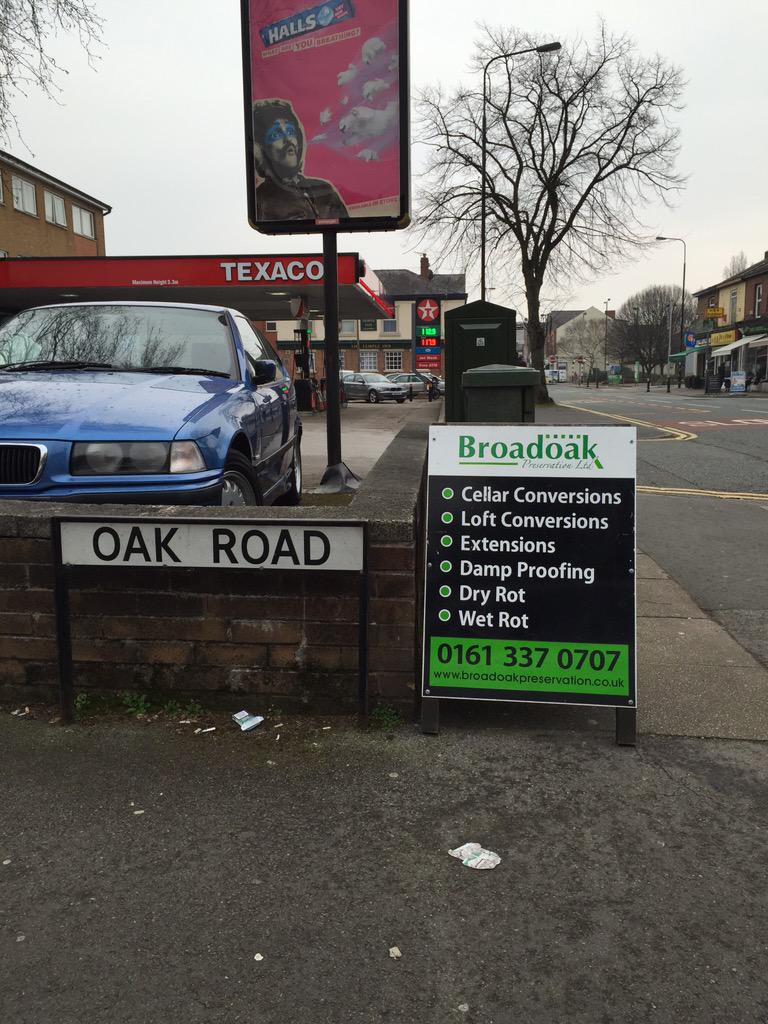 BroadoakUK's tweet photo. Two ongoing #cellarconversions in #saletown #happyclients @jpandbrimelow @PenellaMellor @TheWindowCo @UKbasement http://t.co/TMwfGPm7vn