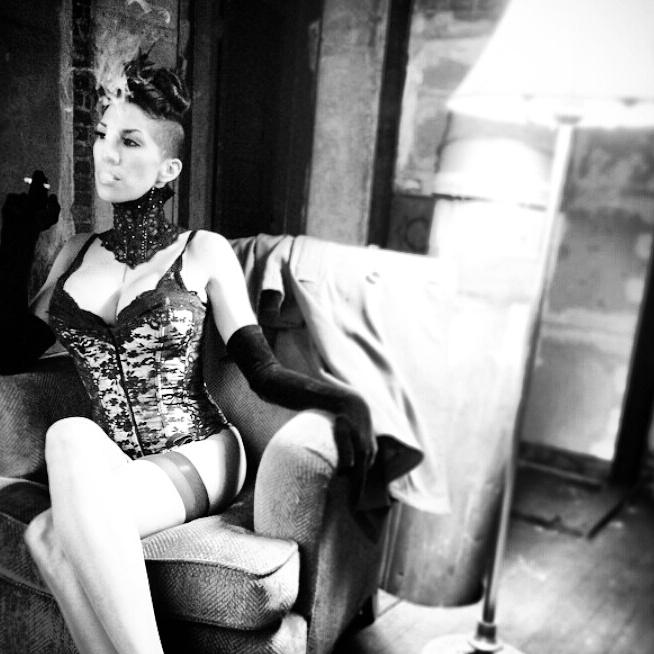 MeShellaY's tweet photo. @kayla_carrera13 on set of @b_real music video #startafire #meshellayphotography http://t.co/MeR00FAF9J