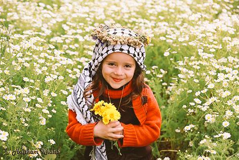 EvillySexyBitch's tweet photo. THEN we have these GORGEOUS BEAUTIFUL #Palestinians, with REAL Hearts and SOULS... :) Bless them ... ❤️❤️❤️ http://t.co/WnnScgSdIM