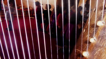 EscolaRellinars's tweet photo. @MuseudelaMusica Nens darrera l'arpa #Petits2 #Agrupaciones #Aprendemoscomunicando #museusambullsdenen #CEIPRellinars http://t.co/vRVR6eUcmV