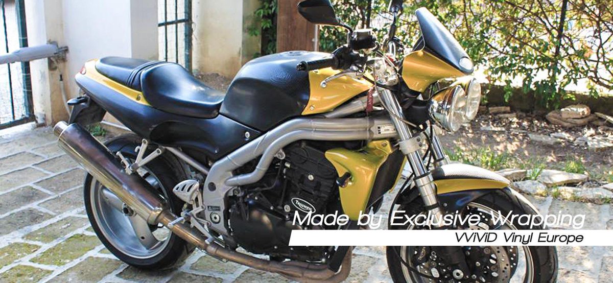 VvividVinylEur's tweet photo. Our True R Carbon Black wrap on a bike... Something different! #wraps #bikes #motorcycle #Triumph http://t.co/qmvWHBxGbW