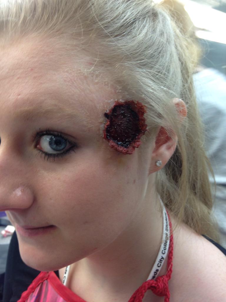 Ash_n_Jess's tweet photo. Come see our Walking Dead event at Leeds City College. Message --> @Backstagevent for details and tickets! http://t.co/kxn14t7v7v