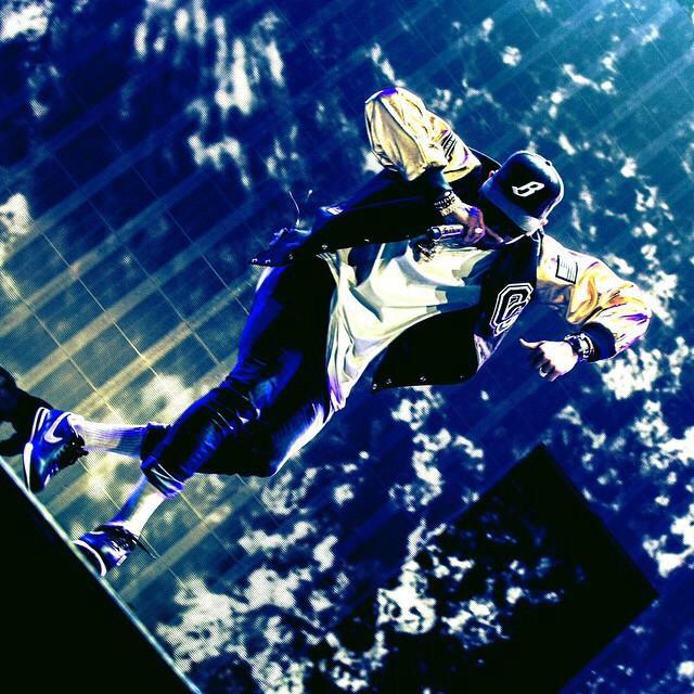 Seema_chrisb's tweet image. Awesome pictures of @chrisbrown performing tonight in Greensboro! #BTSTour