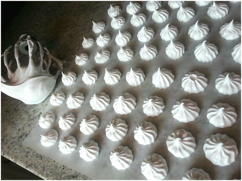 MicolPisa's tweet photo. #meringhe #mestoliepadelle #vogliadidolcezza #amocucinare http://t.co/UCIlavyNSD
